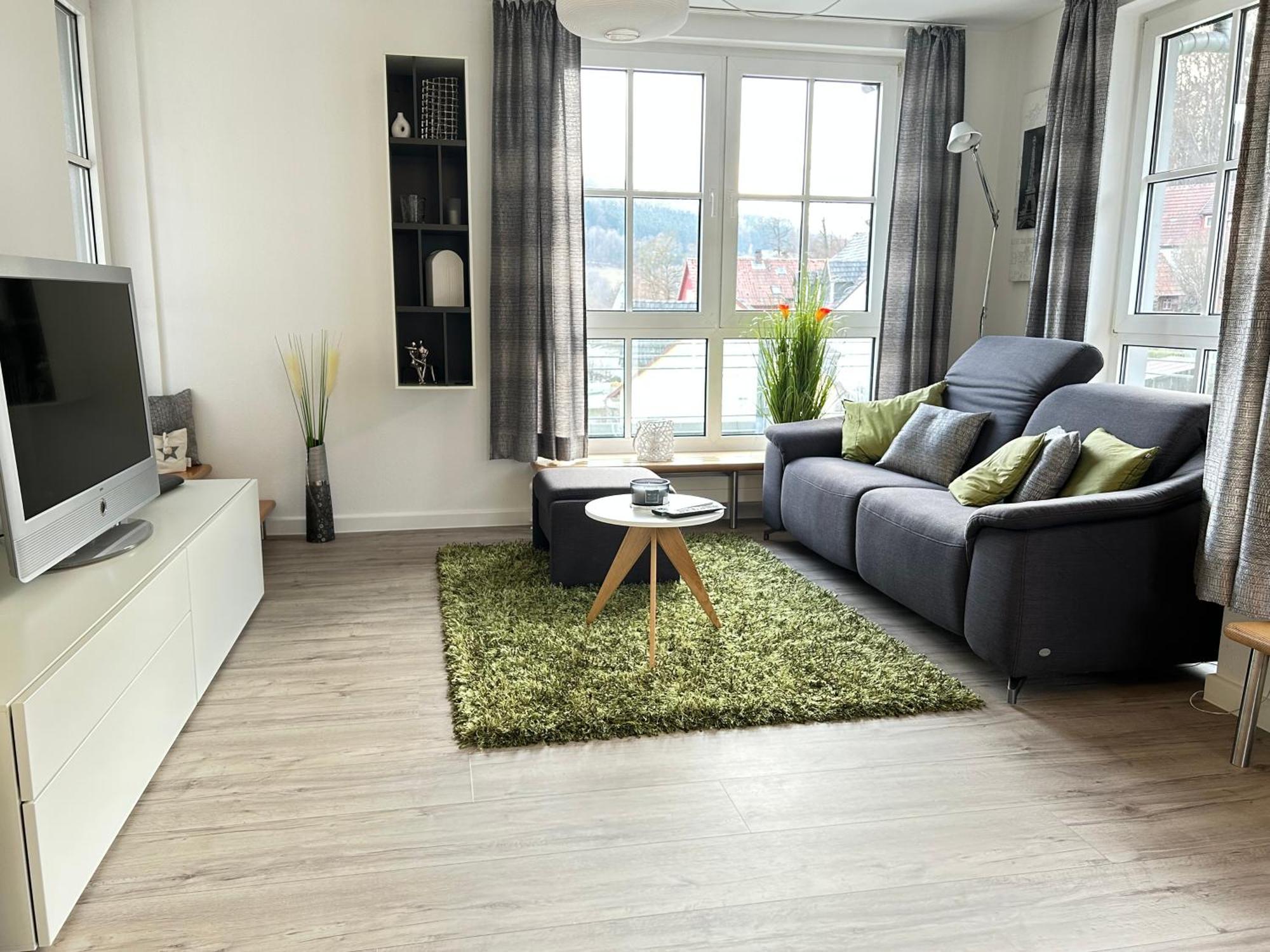 Grosszuegiges Helles Penthouse -Komplette Etage- Mit Balkon Und Stellplatz In Ruhiger Lage คูลม์บาค ภายนอก รูปภาพ