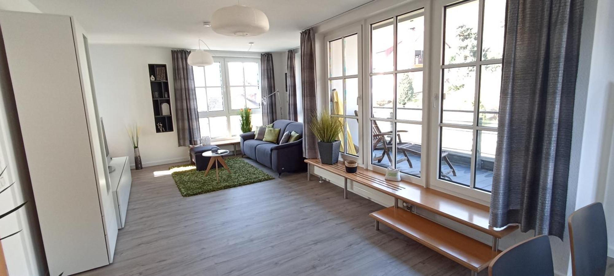 Grosszuegiges Helles Penthouse -Komplette Etage- Mit Balkon Und Stellplatz In Ruhiger Lage คูลม์บาค ภายนอก รูปภาพ