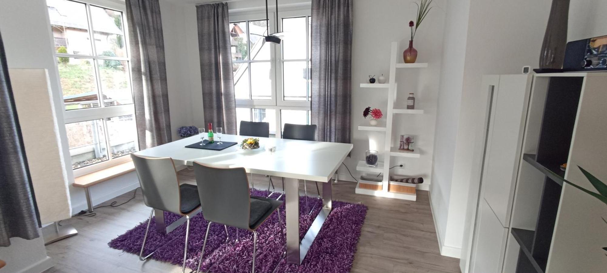 Grosszuegiges Helles Penthouse -Komplette Etage- Mit Balkon Und Stellplatz In Ruhiger Lage คูลม์บาค ภายนอก รูปภาพ