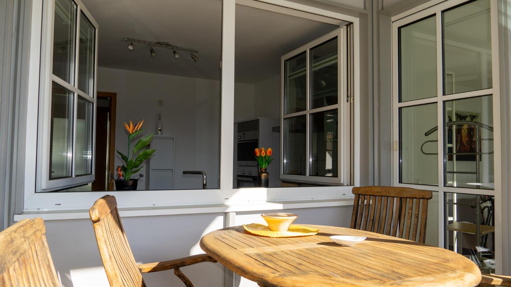 Grosszuegiges Helles Penthouse -Komplette Etage- Mit Balkon Und Stellplatz In Ruhiger Lage คูลม์บาค ภายนอก รูปภาพ