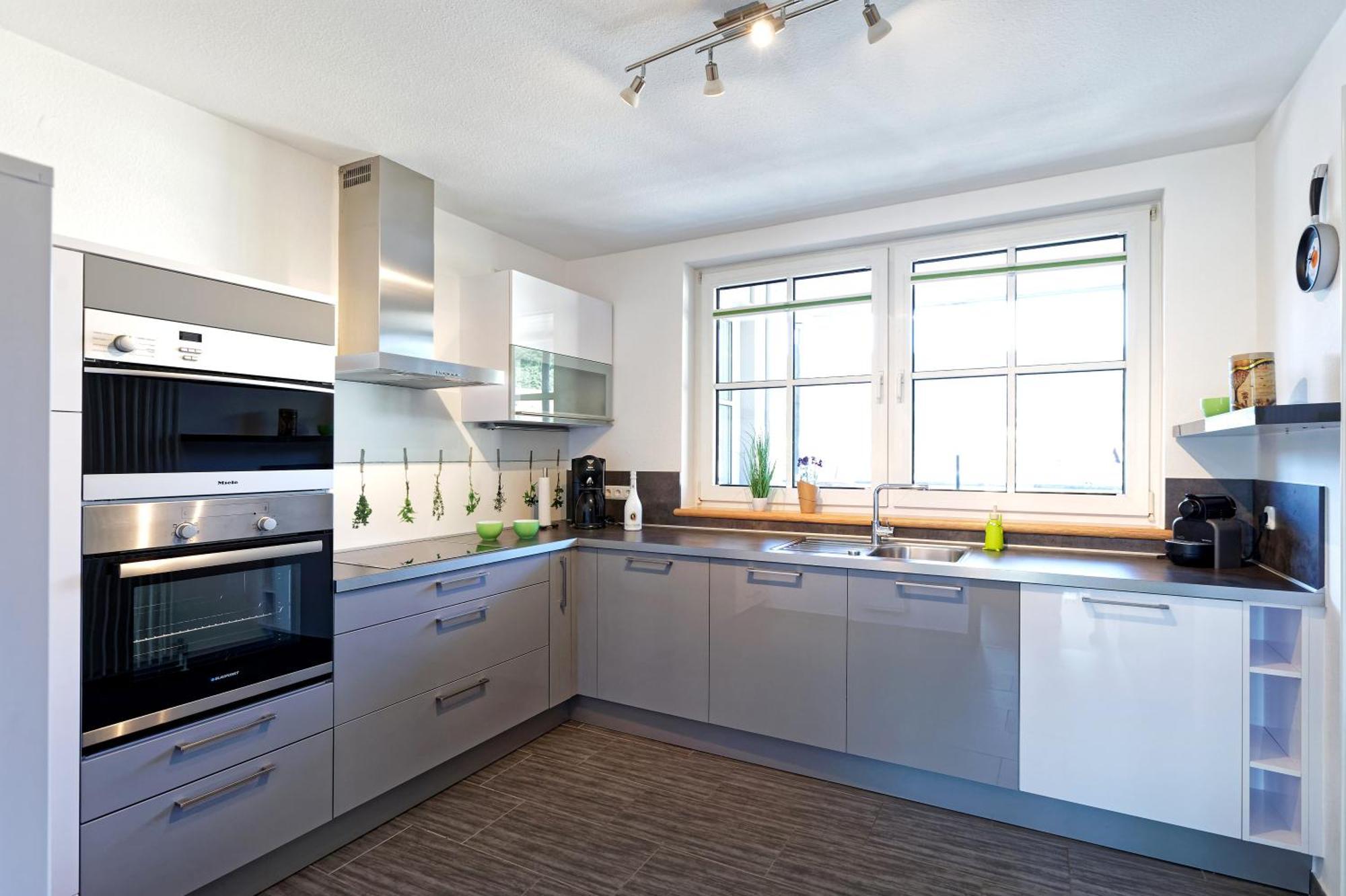 Grosszuegiges Helles Penthouse -Komplette Etage- Mit Balkon Und Stellplatz In Ruhiger Lage คูลม์บาค ภายนอก รูปภาพ