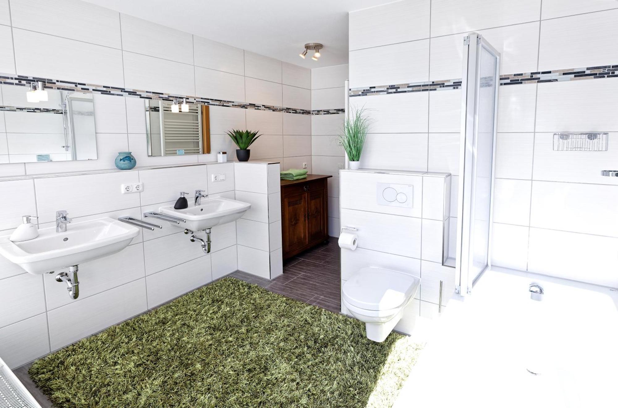 Grosszuegiges Helles Penthouse -Komplette Etage- Mit Balkon Und Stellplatz In Ruhiger Lage คูลม์บาค ภายนอก รูปภาพ